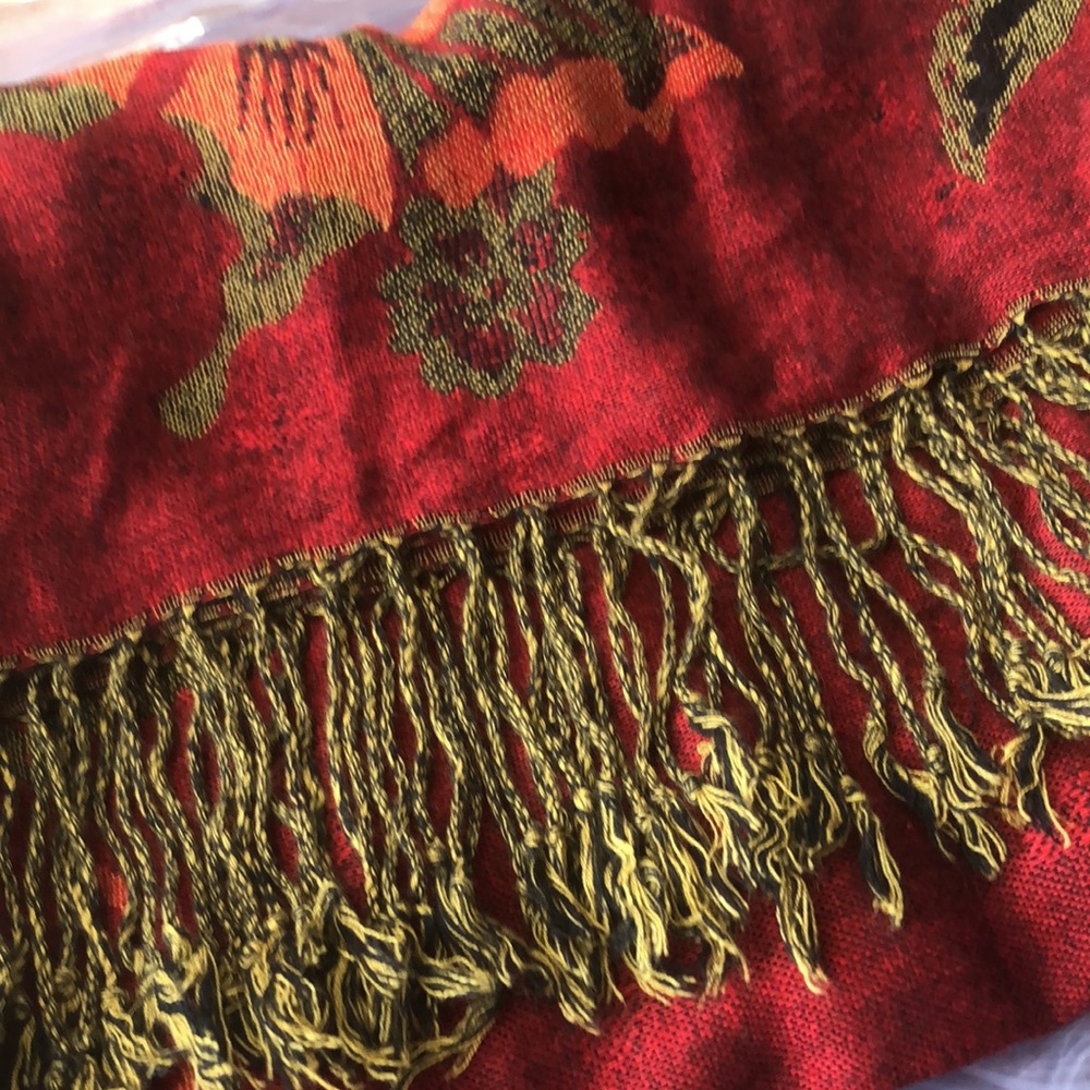 PASHMINA BUTTERFLY PATTERN SCARF • RED/ORANGE/GREEN • 70” x 28” - Picture 7 of 9